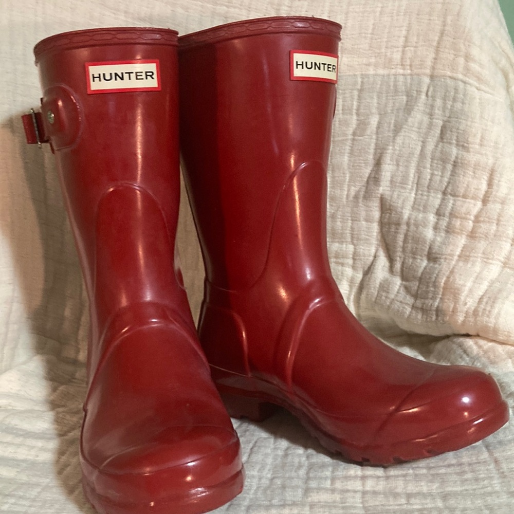 Hunter short 6.5 red rain boots